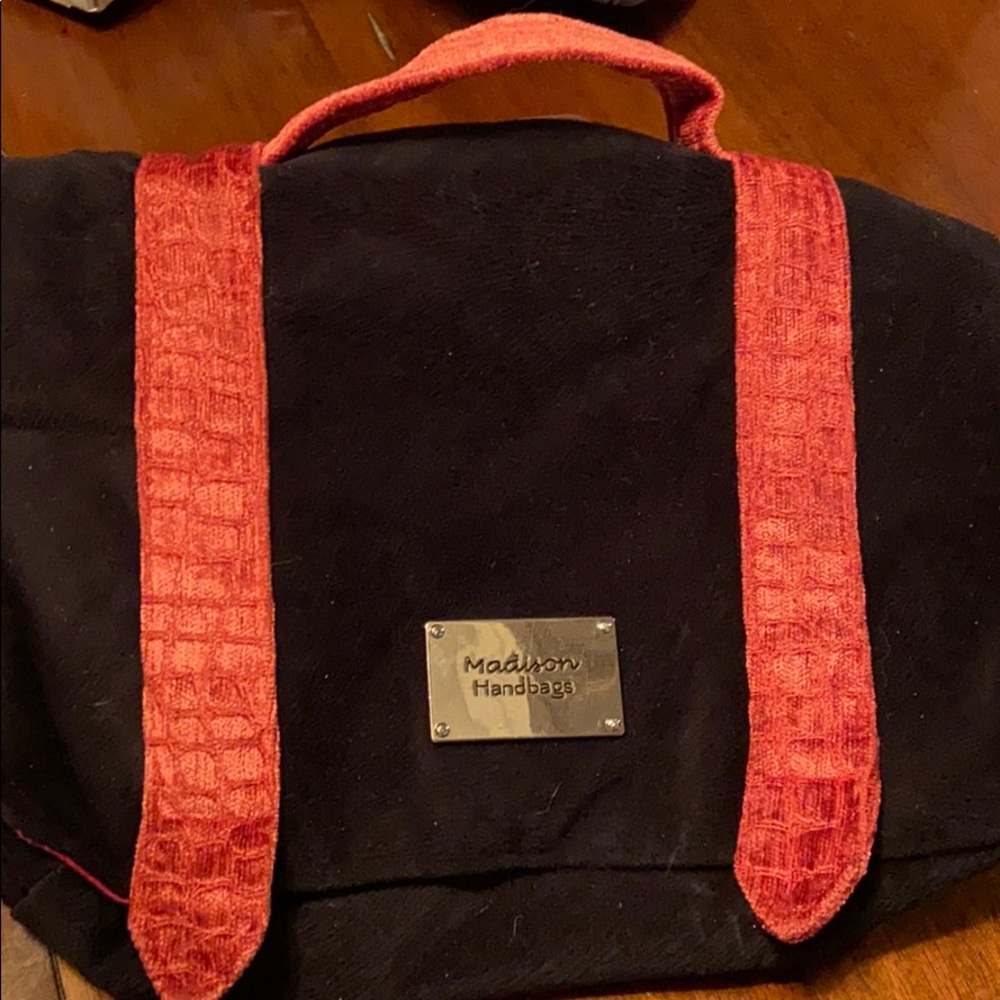 Madison Handbags Crossbody